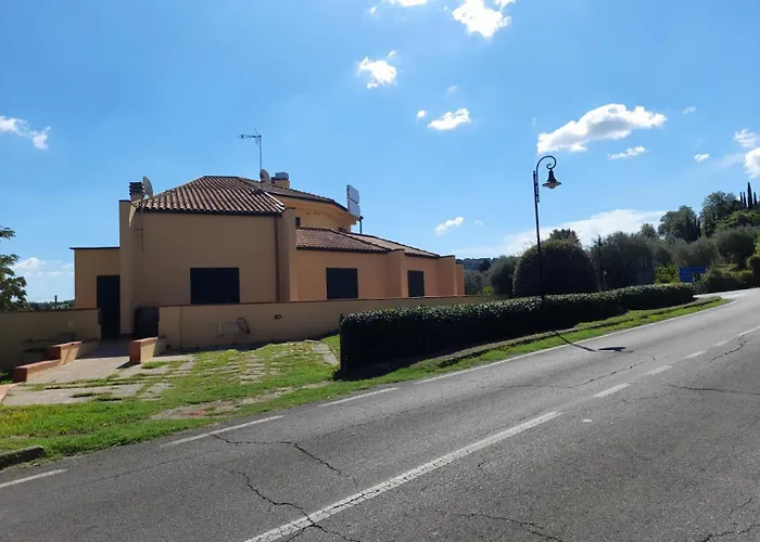 8380 La Via Delle Terme בית הארחה