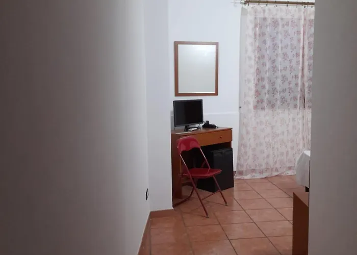 בית הארחה 8380 La Via Delle Terme מונטמראנו