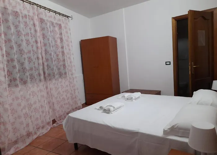 בית הארחה 8380 La Via Delle Terme